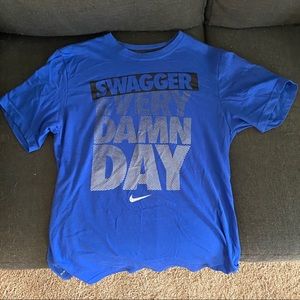 ❗️ 3 for $25 ❗️ Nike tee